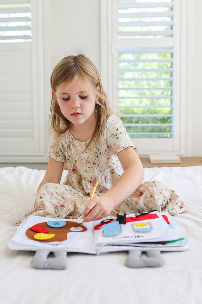 Fabric Activity Quiet Book – When I Grow Up