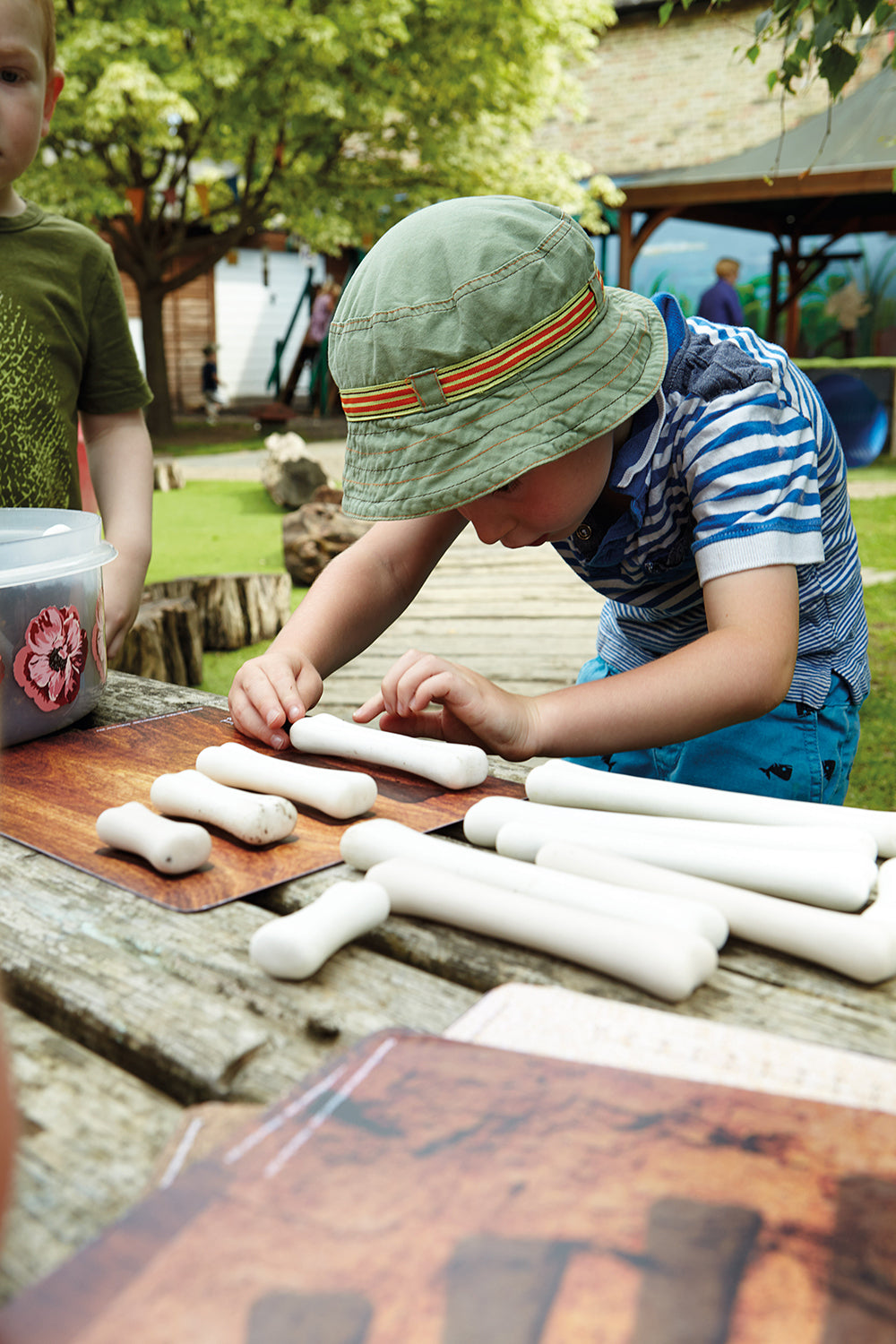 Dinosaur Bones Match and Measure Set